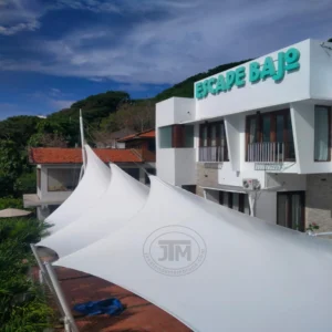 tenda membrane estetis hotel resort labuan bajo
