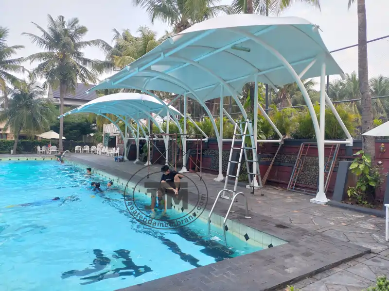 tenda membrane kolam renang hotel